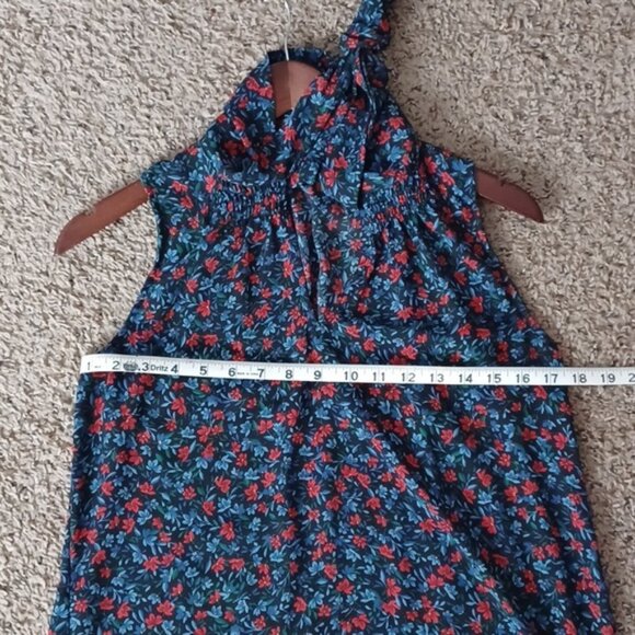 LOFT Women's Floral smocked tie neck shell top Red/Blue size small - Picture 5 of 10